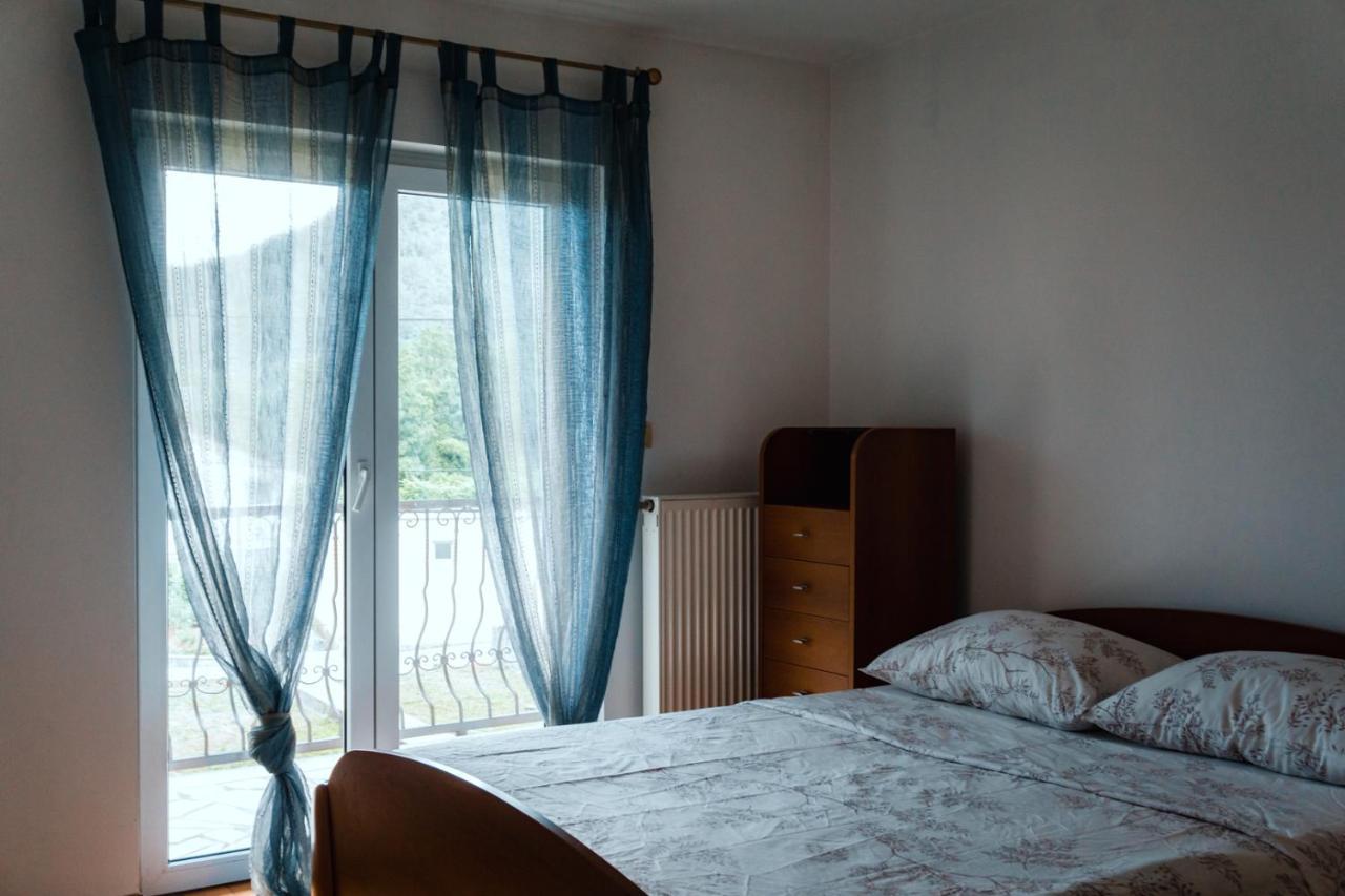 Holiday Home Rozic - Villa With Private Seasonal Heated Pool Mostar Extérieur photo