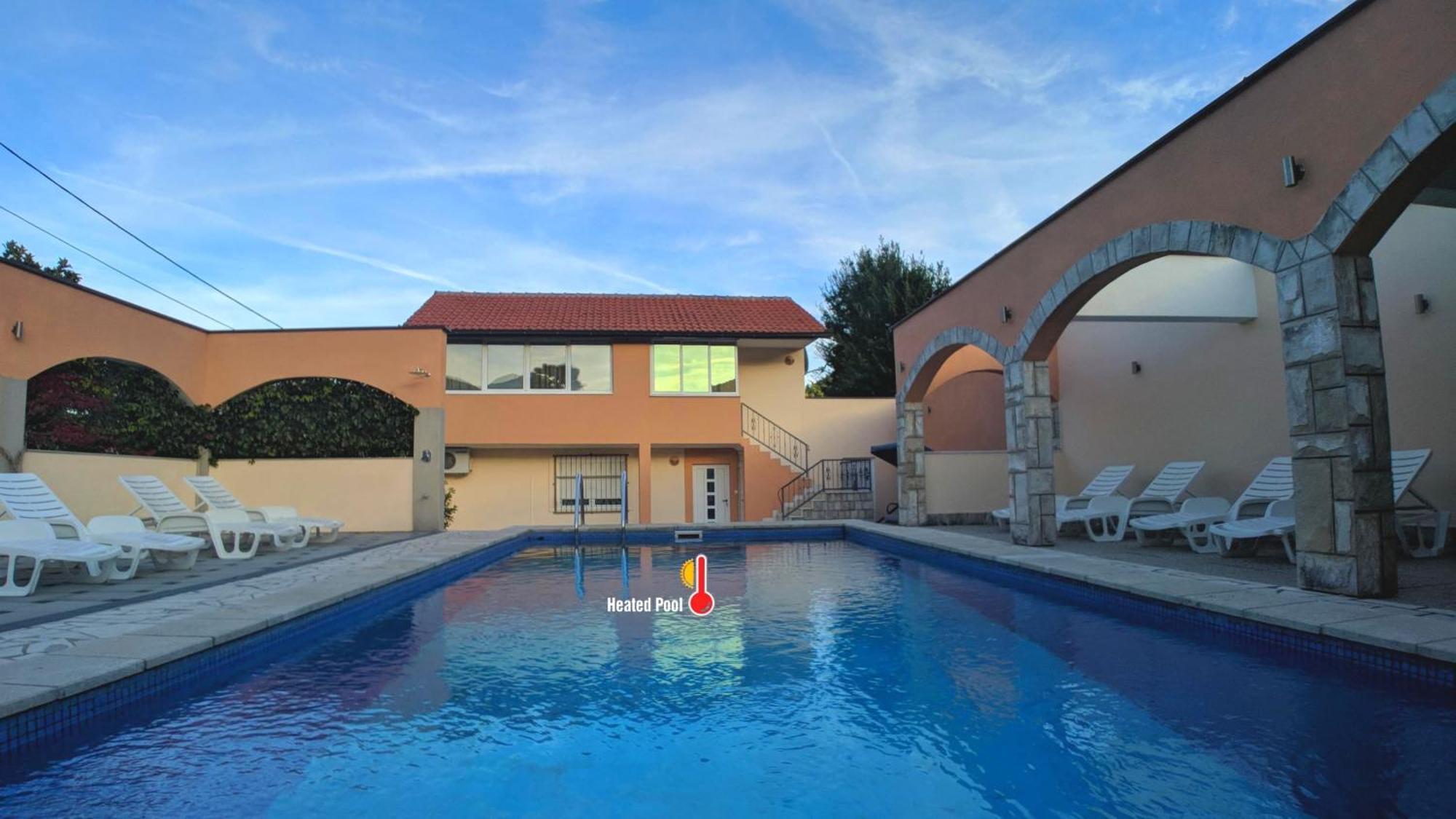 Holiday Home Rozic - Villa With Private Seasonal Heated Pool Mostar Extérieur photo