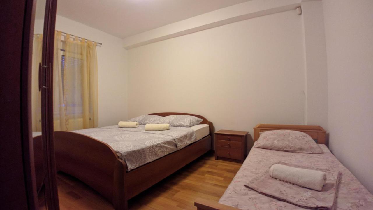 Holiday Home Rozic - Villa With Private Seasonal Heated Pool Mostar Extérieur photo